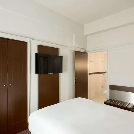 Nh Atlanta Hotel