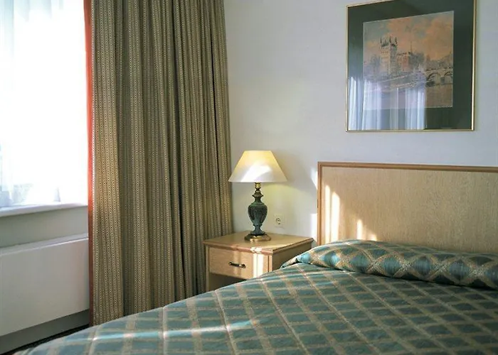 Hotel Nh Atlanta Róterdam