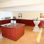 Nh Atlanta Hotel 4*