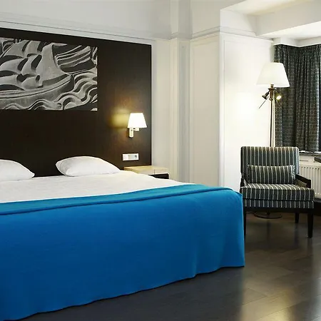 Ξενοδοχείο Nh Atlanta 4*