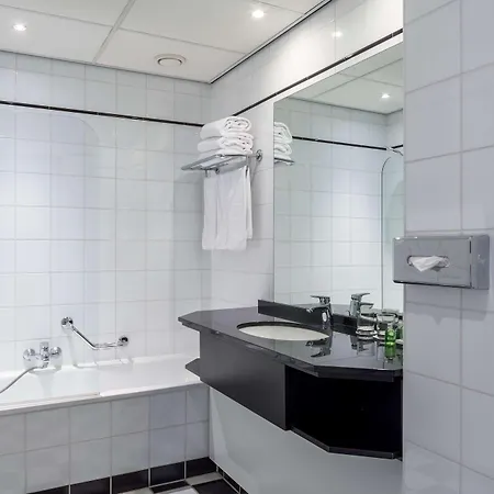 Szálloda Nh Atlanta 4*