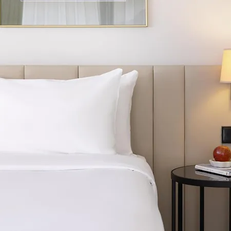 Ξενοδοχείο Nh Atlanta 4*