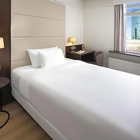 Nh Atlanta Hotel 4*