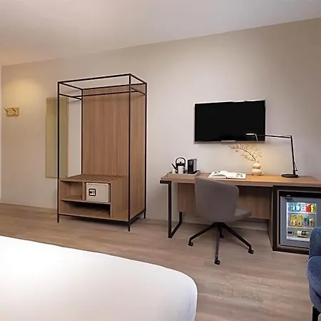 Nh Atlanta Hotel
