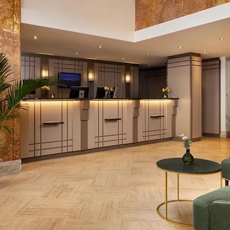 Nh Atlanta Hotel 4*