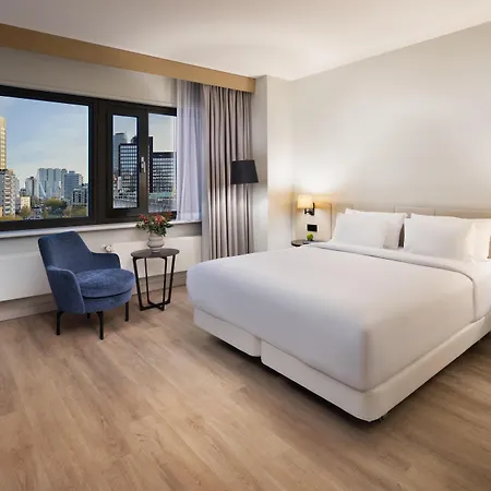 Hotel Nh Atlanta