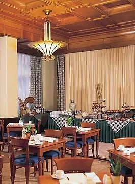 Nh Atlanta Hotel 4*